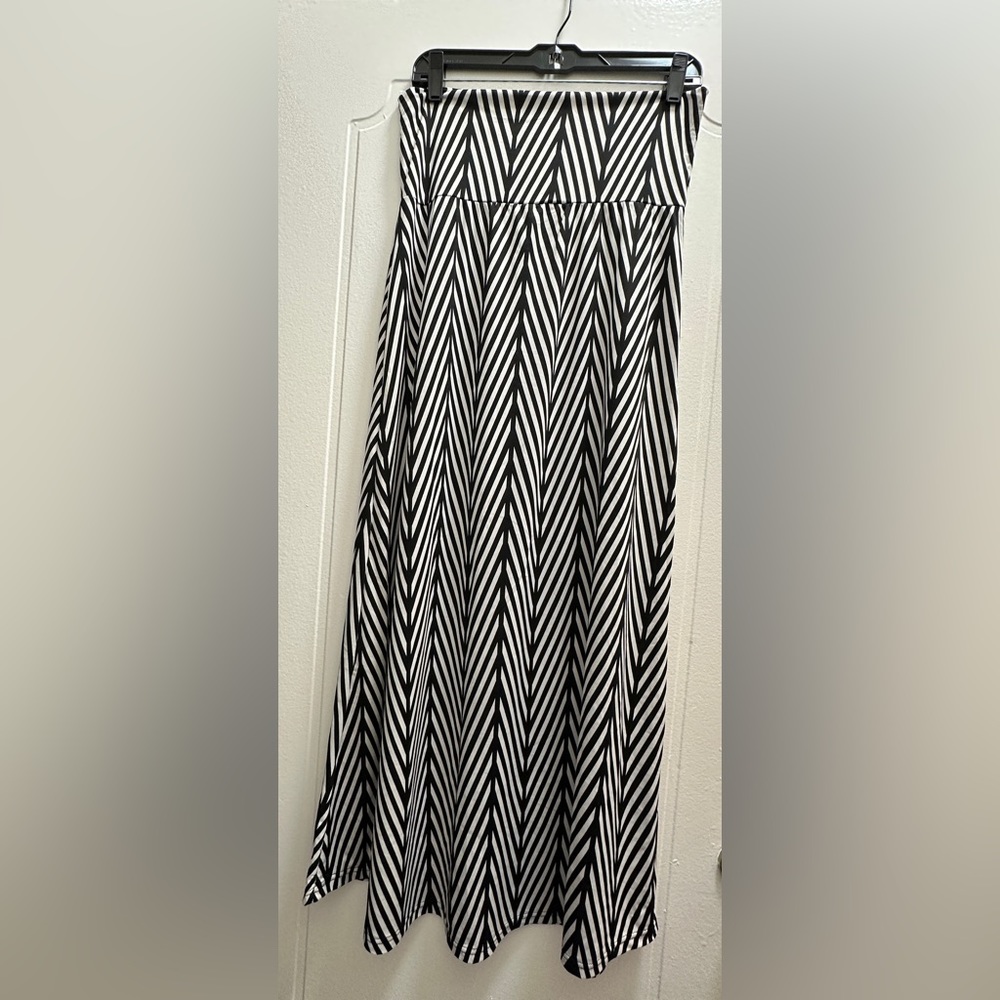 Black and White Maxi Skirt